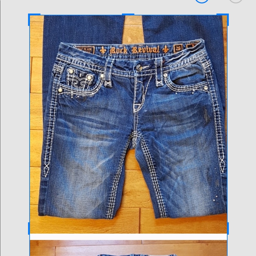 Rock Revival Jeans Length is 32